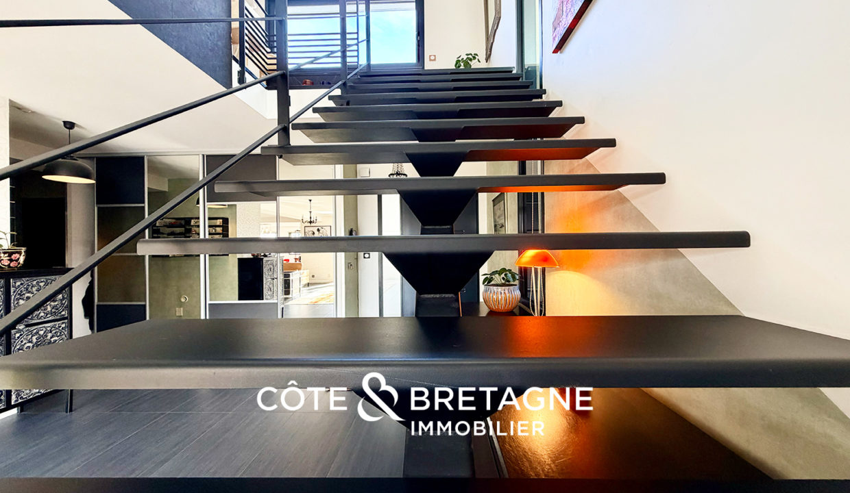 maison-rennes-betton-contemporaine-luxe-piscine-5