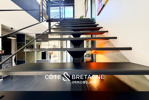 maison-rennes-betton-contemporaine-luxe-piscine-5