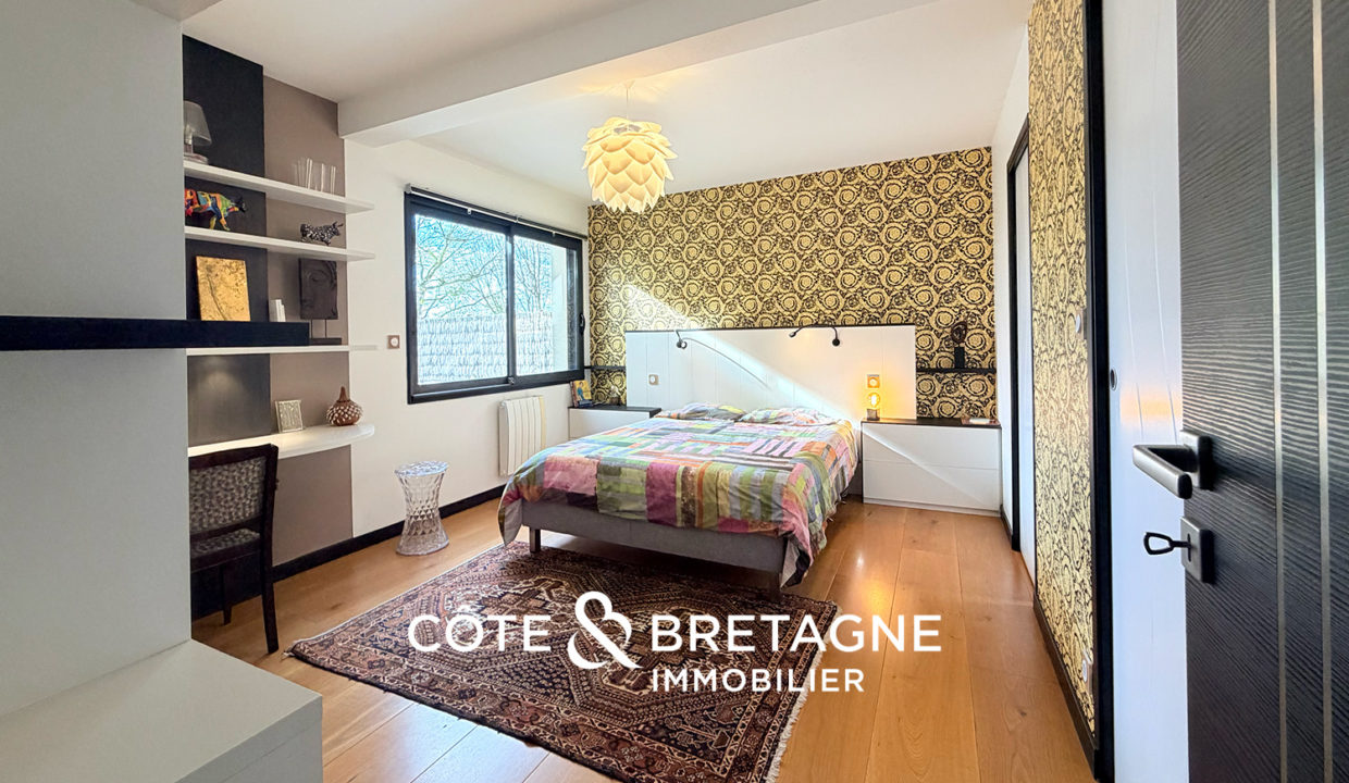 maison-rennes-betton-contemporaine-luxe-piscine-8