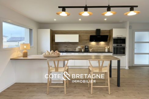 tremeloir-maison-contemporaine-2023-jardin-cuisine-2