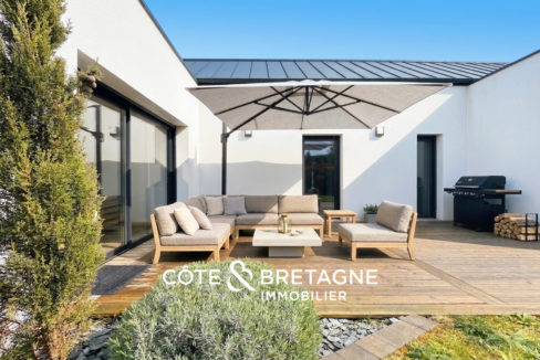 tremeloir-maison-contemporaine-2023-jardin-terrasse-4