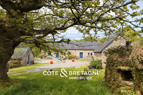 Domaine en pierre à Plouray Morbihan 11