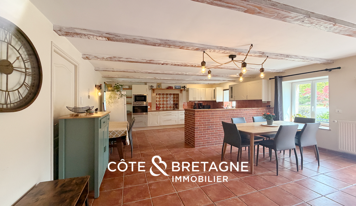 Domaine en pierre à Plouray Morbihan 28