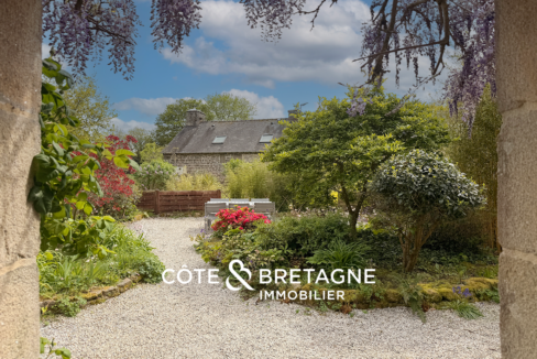 Domaine en pierre à Plouray Morbihan 31