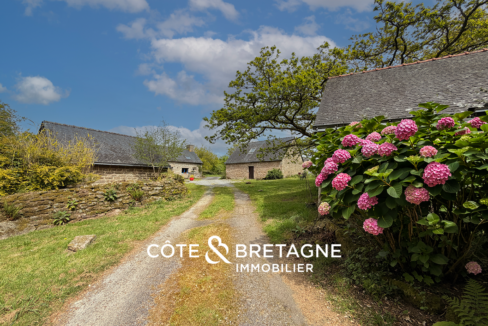 Domaine en pierre à Plouray Morbihan 9