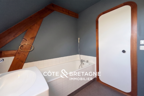 Superbe maison en pierre sur la Ria d'Etel