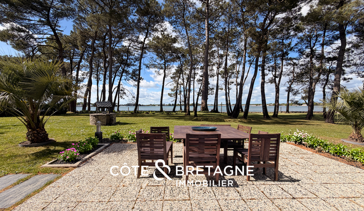 Superbe maison en pierre sur la Ria d'Etel Morbihan3