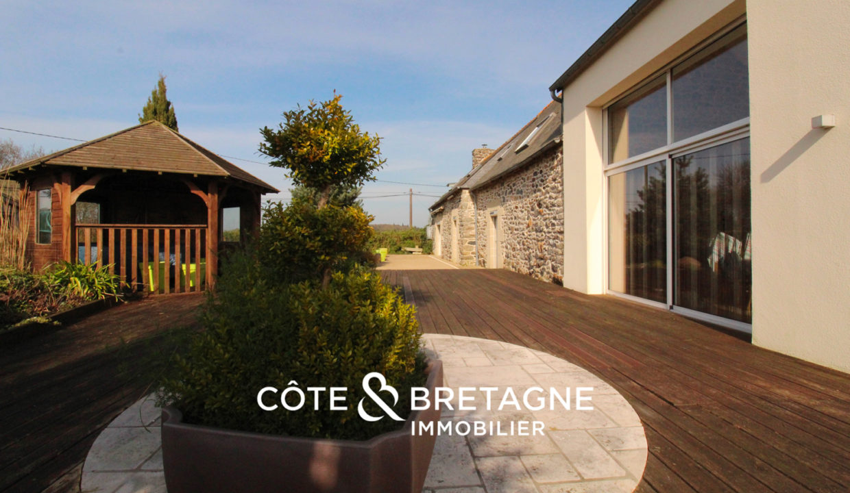 belle-longere-en-pierre-a-vendre-bretagne-15
