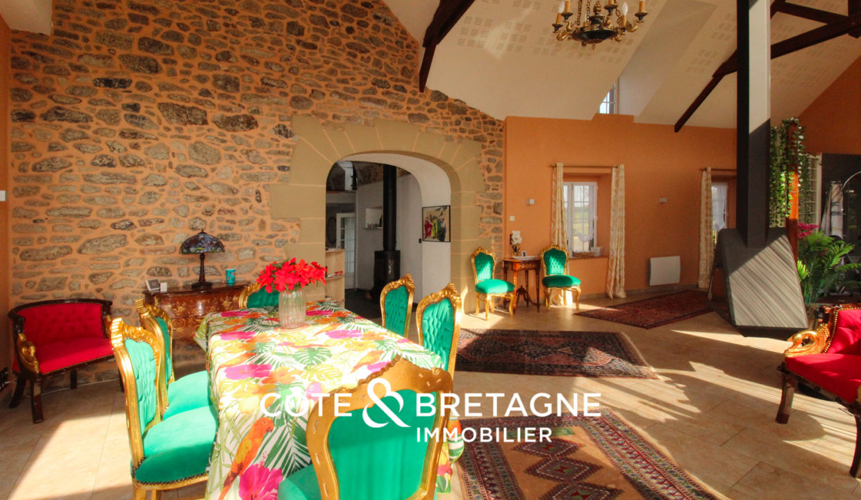 belle-longere-en-pierre-a-vendre-bretagne-16