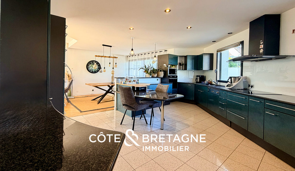 maison-a-vendre-hillion-planguenoual-saint-brieuc-vue-mer-jardin-garage-2