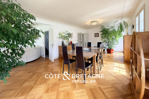 maison-familiale-5-chambres-lannio-salon