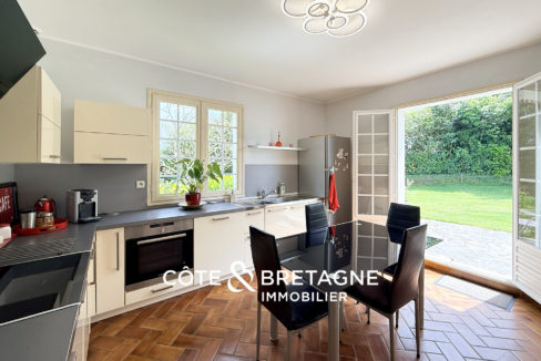 maison-familiale-5-chambres-lannion-cuisin2
