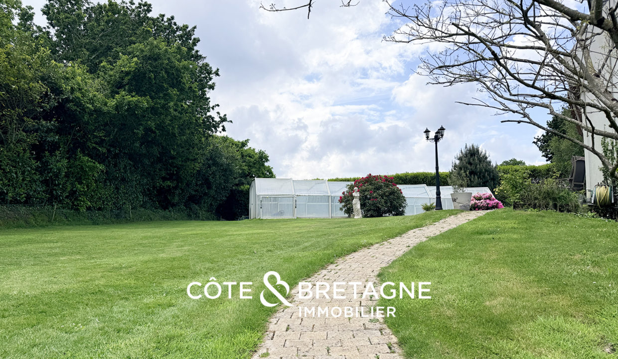 maison-familiale-5-chambres-lannion-jardin