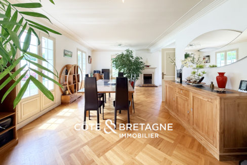 maison-familiale-5-chambres-lannion-salon-2