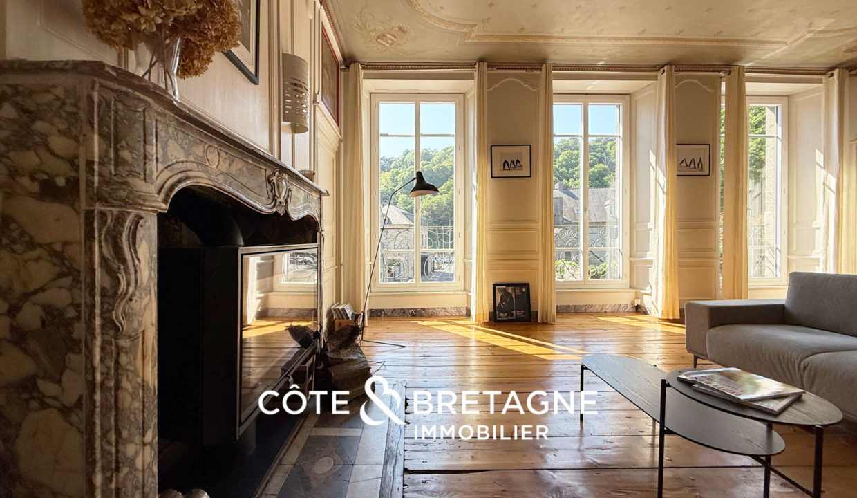 Appartement-standing-moulures-proche-port-du-legue-1