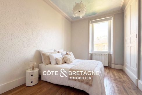 Appartement-standing-moulures-proche-port-du-legue-17
