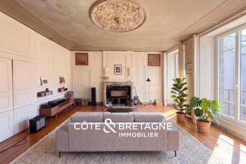 Appartement-standing-moulures-proche-port-du-legue-22