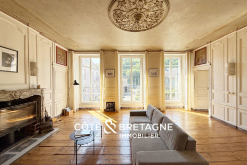 Appartement-standing-moulures-proche-port-du-legue-24