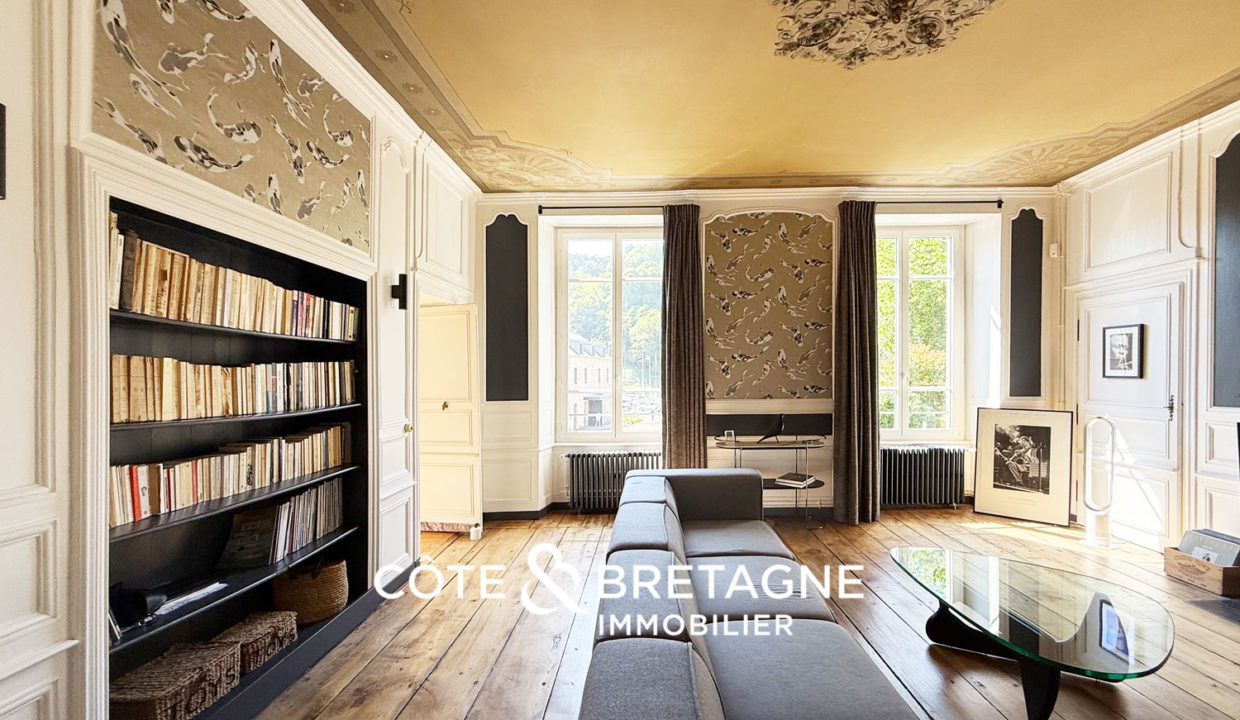 Appartement-standing-moulures-proche-port-du-legue-4