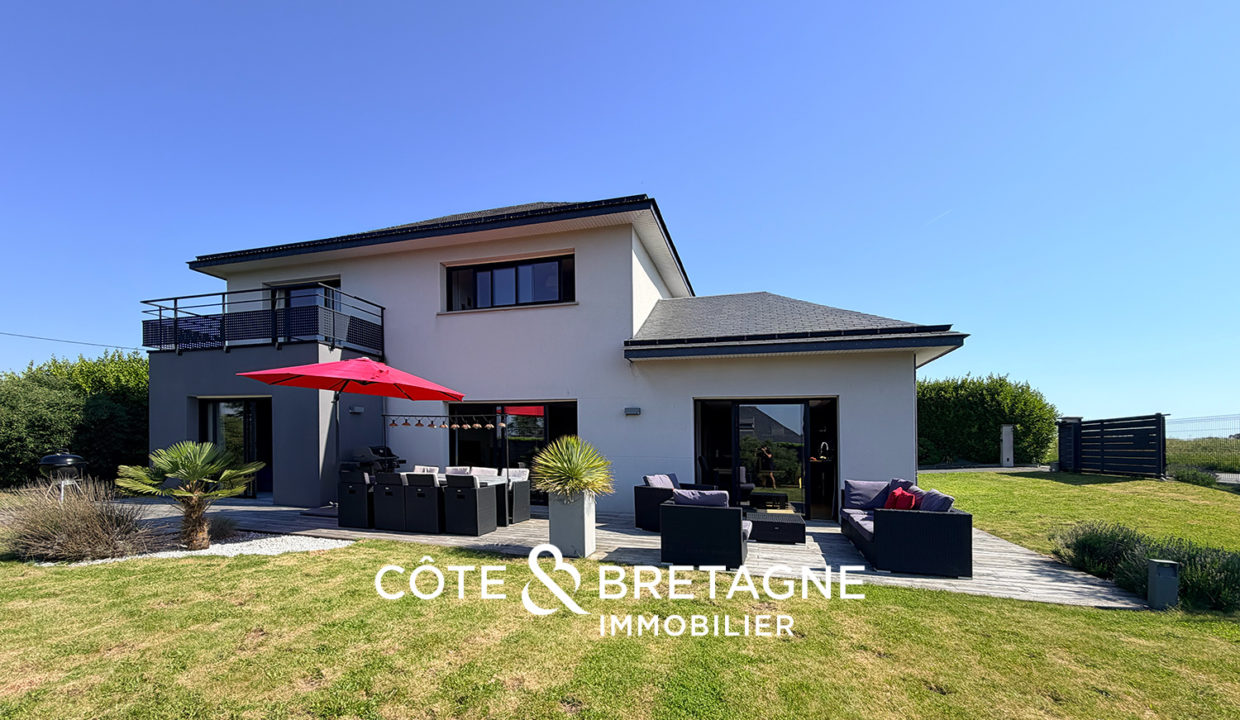 maison-a-vendre-binic-etables-sur-mer-contemporaine-proche-mer-jardin-garage