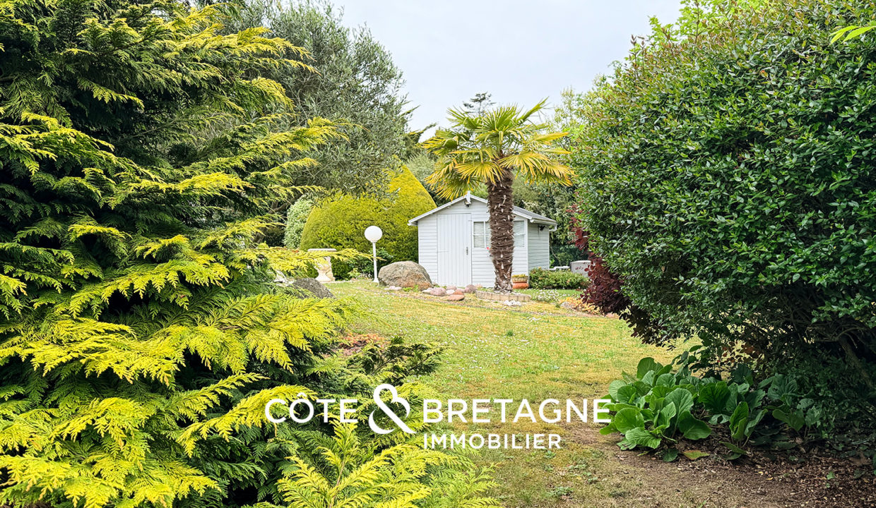 maison-binic-piscine-jardin-garage-7