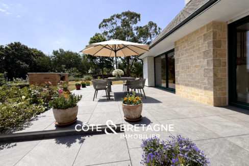maison-caractere-vue-degagée-saint-brandan-lignes-contemporaine-03