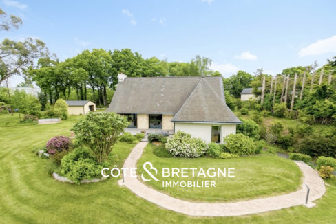 maison-caractere-vue-degagée-saint-brandan-lignes-contemporaine-11