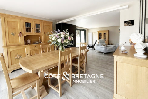 maison-caractere-vue-degagée-saint-brandan-lignes-contemporaine-14