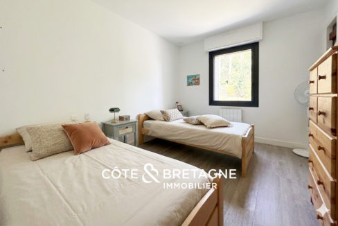 maison-caractere-vue-degagée-saint-brandan-lignes-contemporaine-15