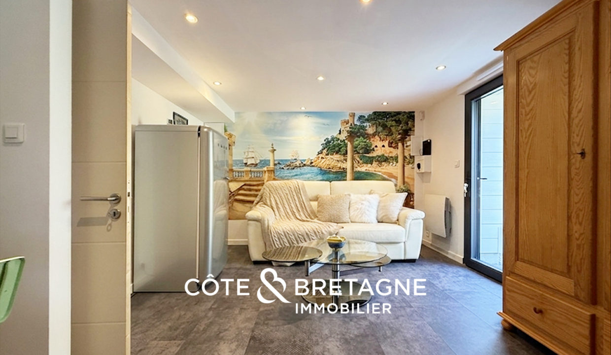 maison-caractere-vue-degagée-saint-brandan-lignes-contemporaine-16