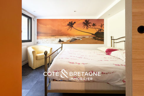 maison-caractere-vue-degagée-saint-brandan-lignes-contemporaine-19