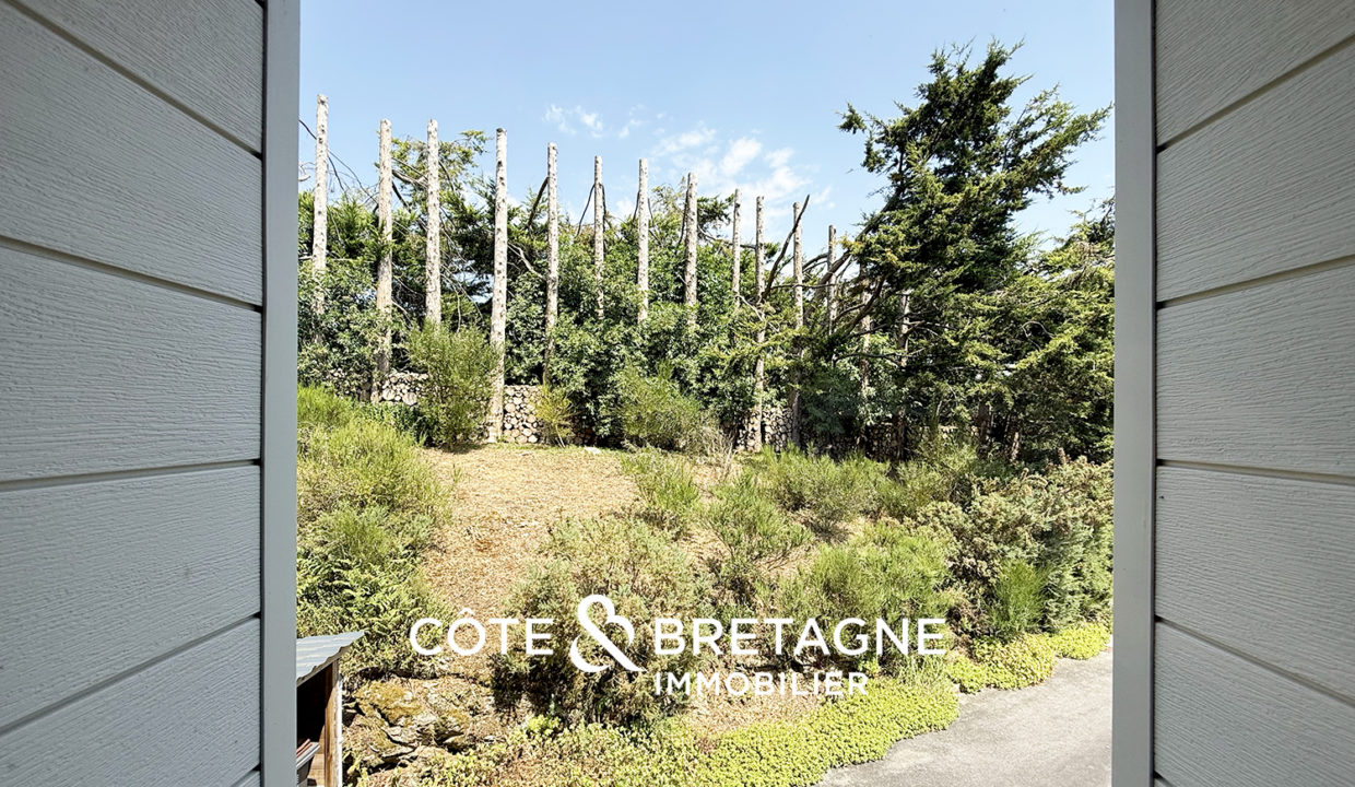 maison-caractere-vue-degagée-saint-brandan-lignes-contemporaine-20