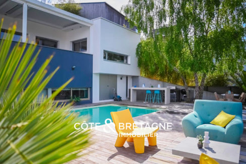 maison-contemporaine-saint-brieuc-luxe-prestige-piscine-1