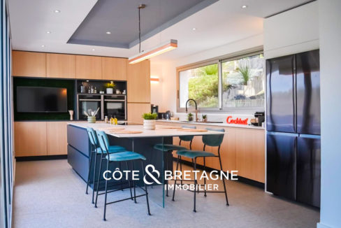 maison-contemporaine-saint-brieuc-luxe-prestige-piscine-2