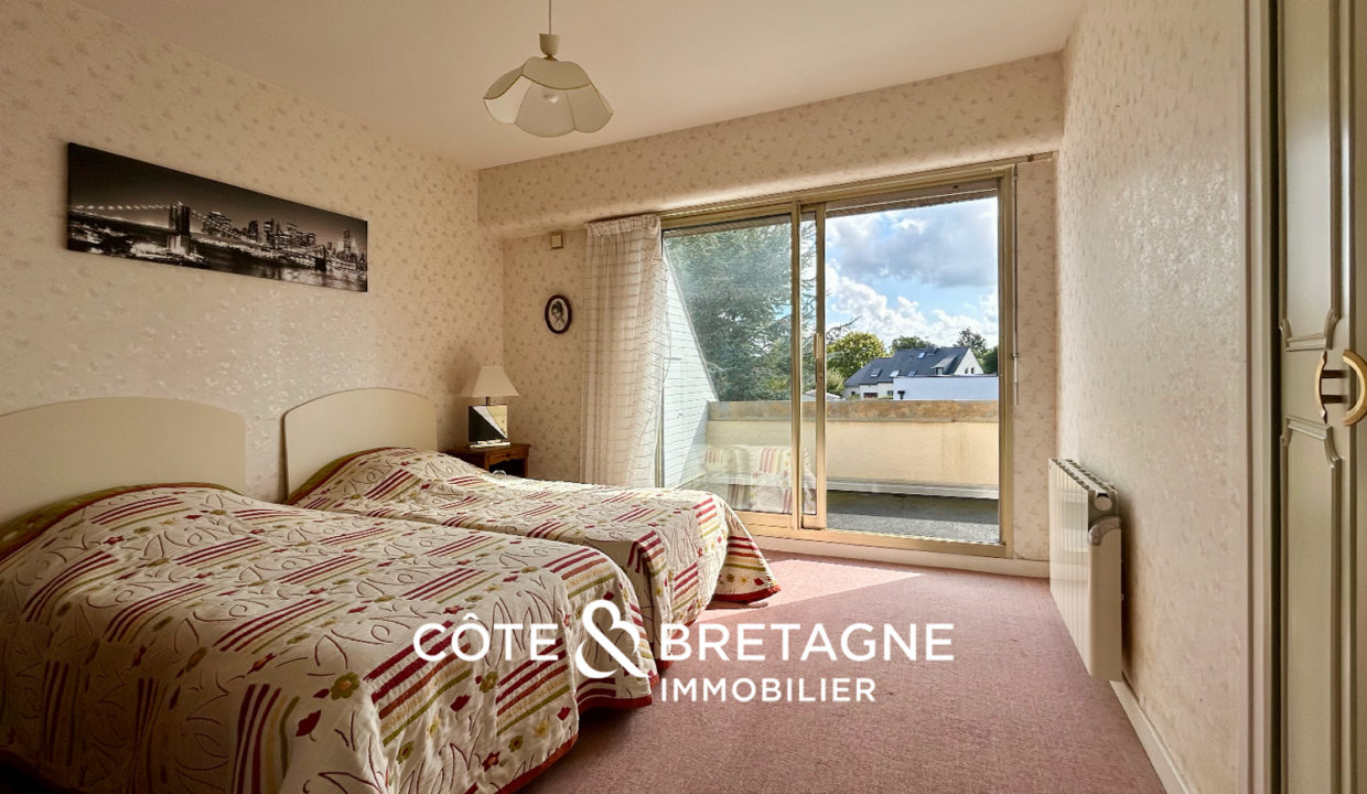 maison-plurien-erquy-les-sables-d'or-terrain-garage 1