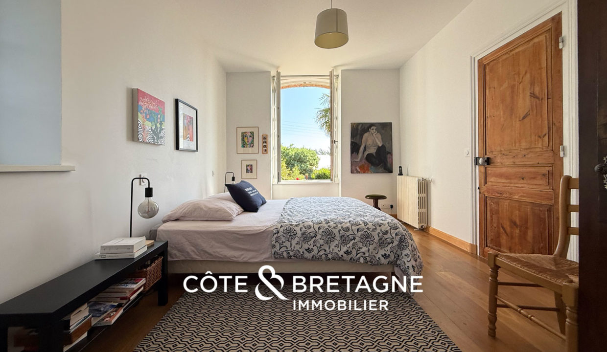 propriete-renovee-maison-de-caractere-vue-mer-12