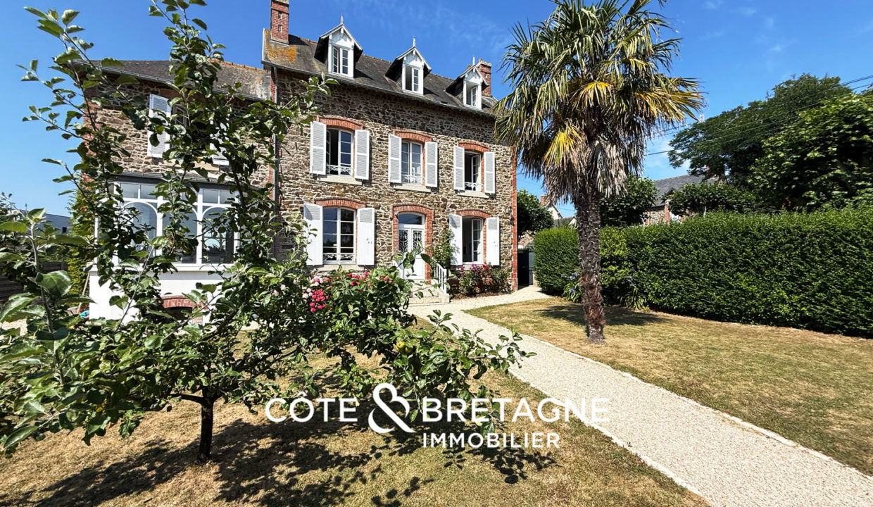 propriete-renovee-maison-de-caractere-vue-mer-23