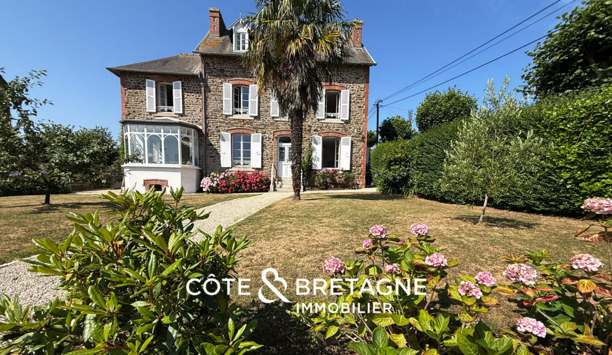 propriete-renovee-maison-de-caractere-vue-mer-25
