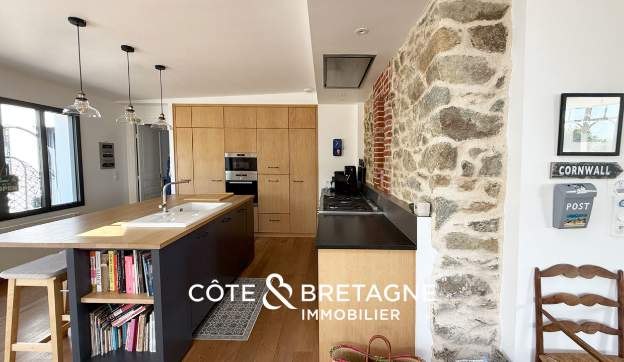 propriete-renovee-maison-de-caractere-vue-mer-26