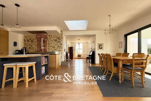 propriete-renovee-maison-de-caractere-vue-mer-33