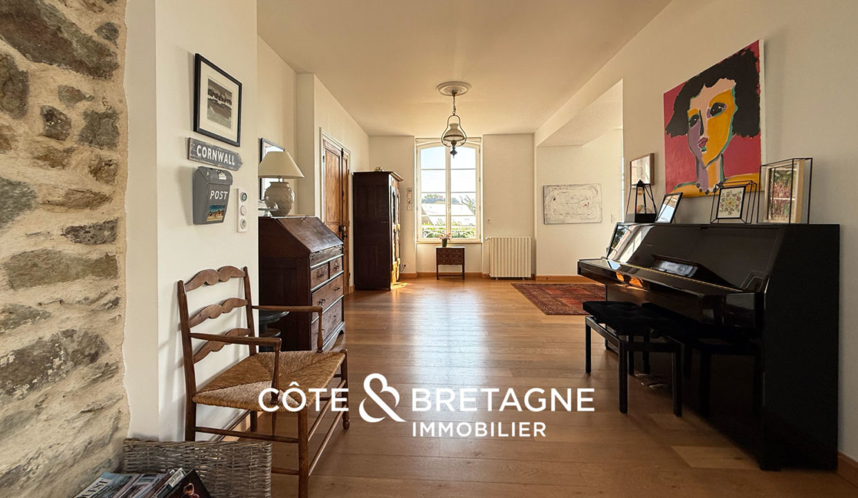 propriete-renovee-maison-de-caractere-vue-mer-7