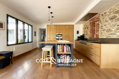 propriete-renovee-maison-de-caractere-vue-mer-9