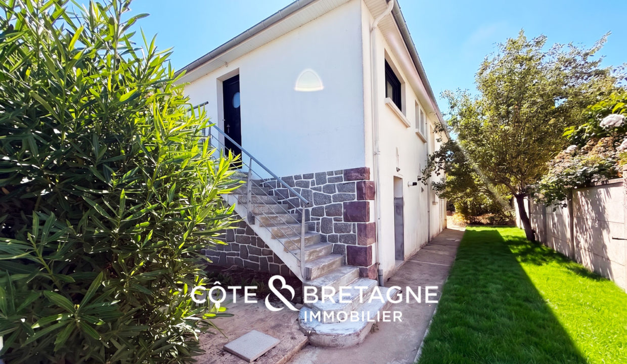 maison-jardin-terrasse-saint-laurent-de-la-mer-plerin-3