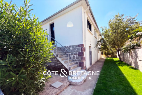 maison-jardin-terrasse-saint-laurent-de-la-mer-plerin-3