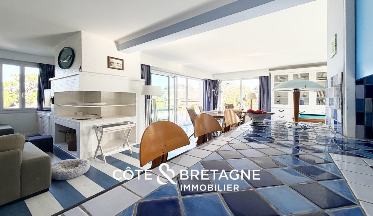 maison-a-vendre-saint-quay-portrieux-cuisine-aménagee