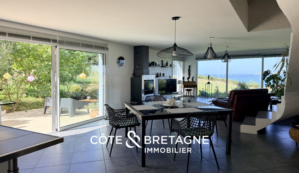 maison-architecte-vue-mer-tredrez-locquemeau-salon-3