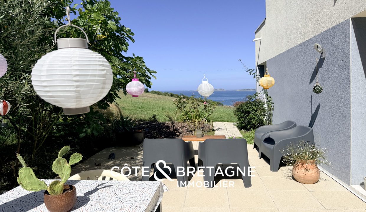 maison-architecte-vue-mer-tredrez-locquemeau-terrasse