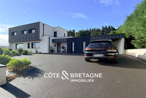 maison-langueux-contemporaine-porsche