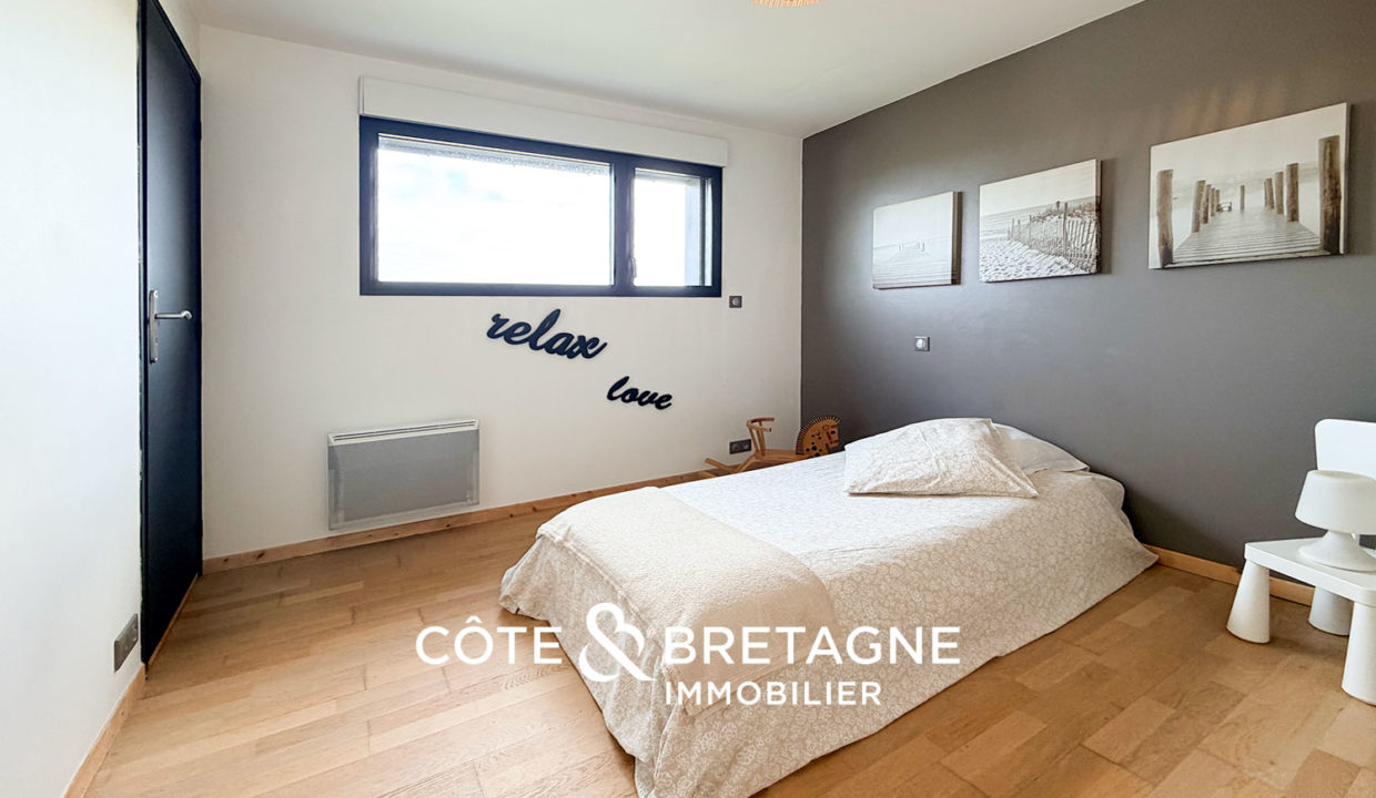 maison-langueux-contemporaine-vue-mer-chambre-2