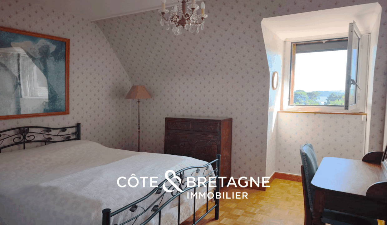 maison-chambre-haut-vue-mer